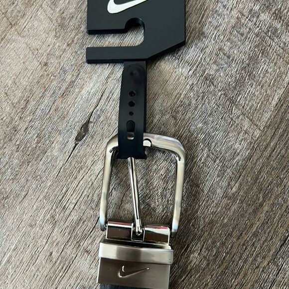 Nike Boys Reversible Belt-Size Large - Picture 4 of 7
